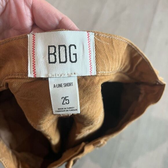 BDG Brown Distressed Women Shorts - Picture 8 of 9